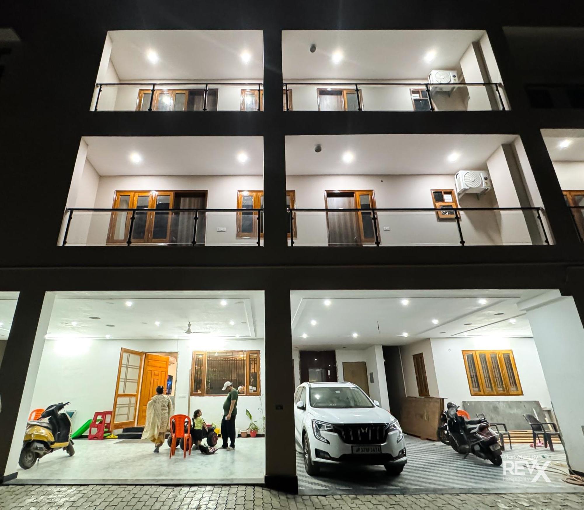 Guru Sadan A Luxe Stay Ayodhya Esterno foto