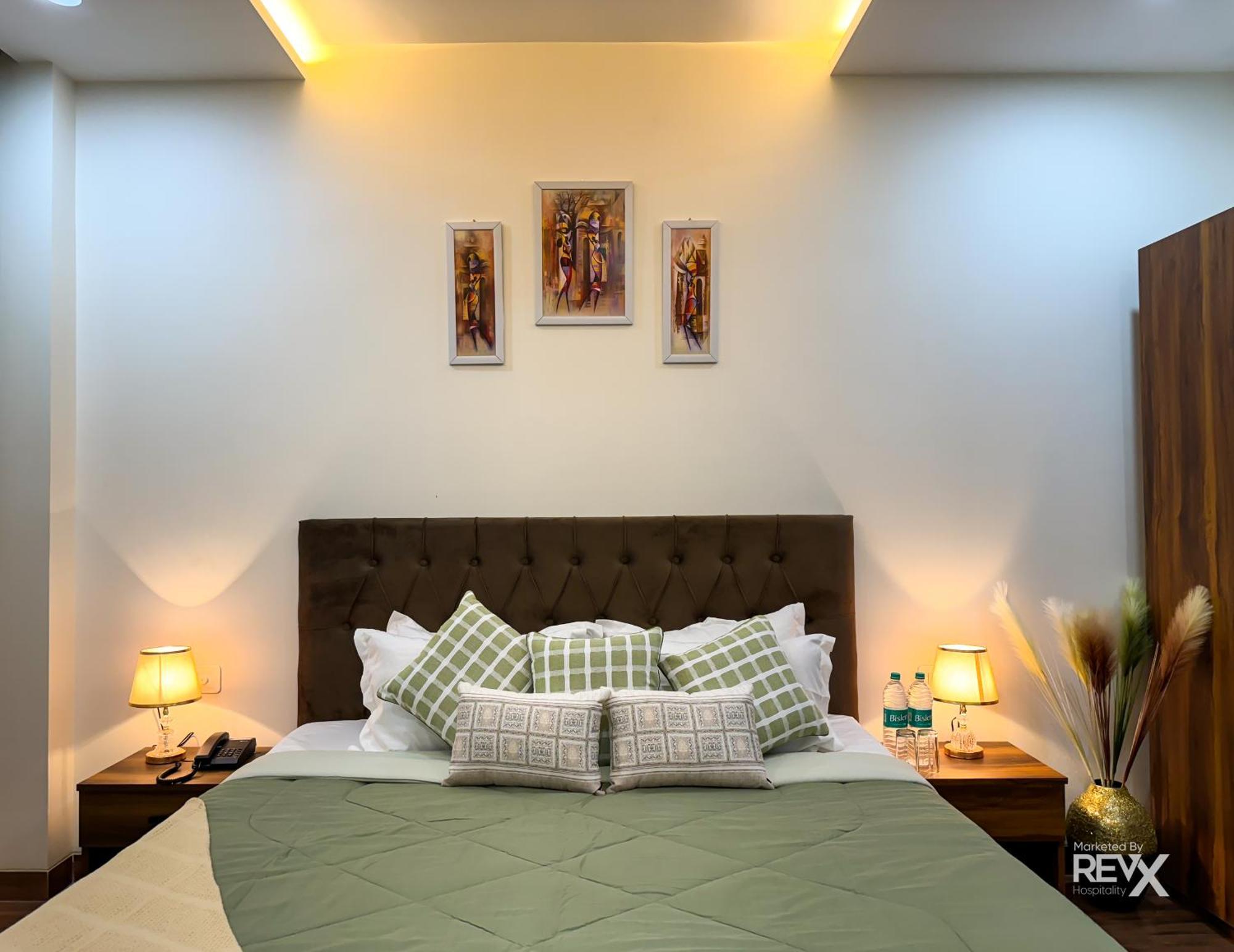 Guru Sadan A Luxe Stay Ayodhya Esterno foto